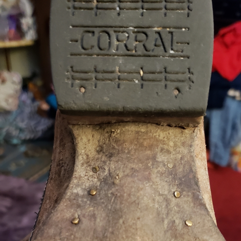Corral Boots - Picture 3 of 4